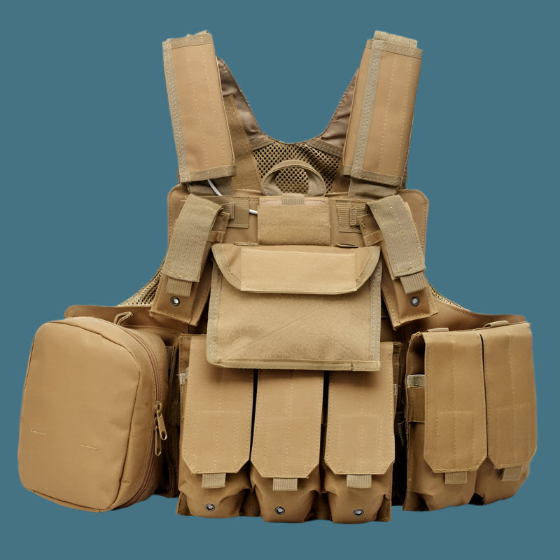 Outdoor camouflage multifunctional tactical vest